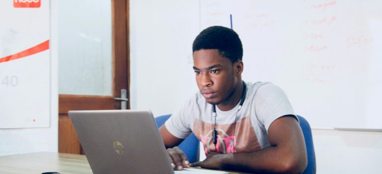 Contextualization at the Heart of Learning Design