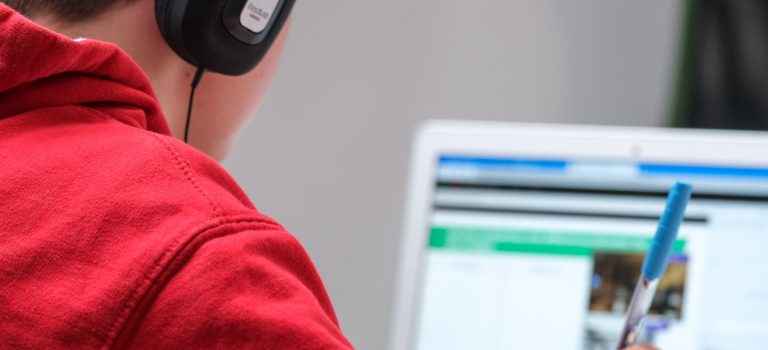 BE OPEN: Pros and Cons of Mobile Learning
