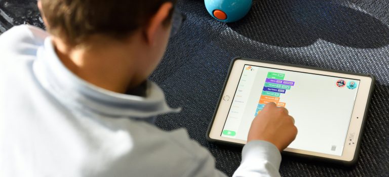 BE OPEN: The Future of e-Learning: 10 Trends to Watch Out For in 2024. Pt.2